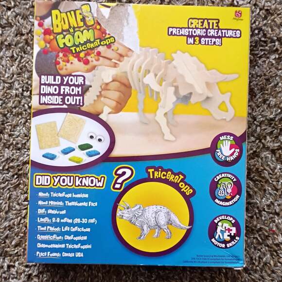 Bones 'n Foam Triceratops Dinosaur Modeling Kit - Picture 2 of 2